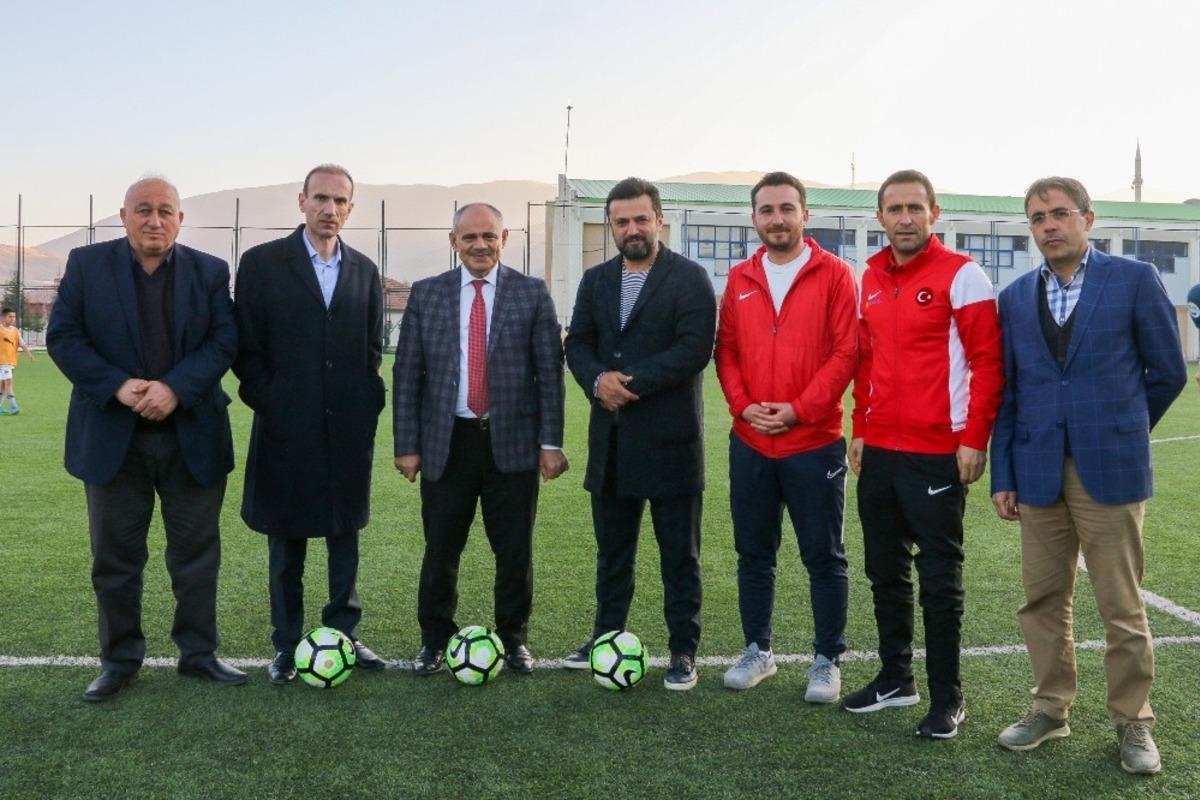Geleceğin yıldız futbolcuları Yahyalı&rsquo;dan yetişecek