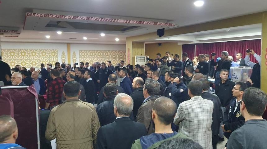 CHP&rsquo;nin delege se&ccedil;imi, karakolda bitti