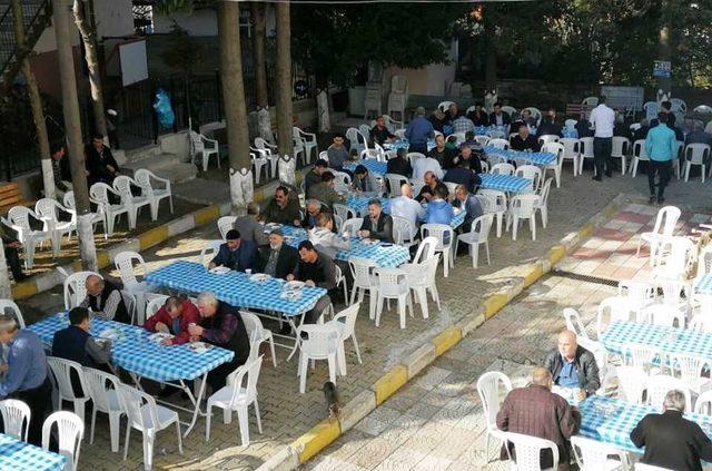 Geyikdere&rsquo;de ş&uuml;k&uuml;r mevlidi ve yemeği 1