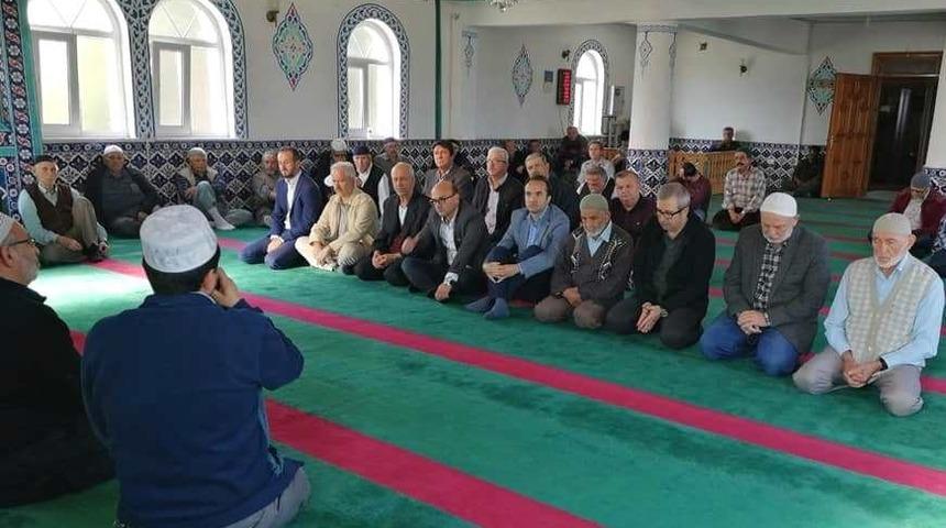 Geyikdere&rsquo;de ş&uuml;k&uuml;r mevlidi ve yemeği