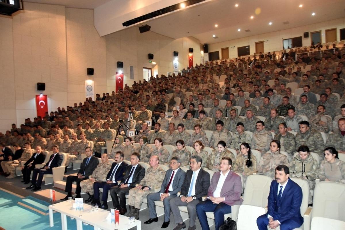 Bitlis&rsquo;te G&uuml;venlik Korucularına y&ouml;nelik Hizmet İ&ccedil;i Eğitim Seminer