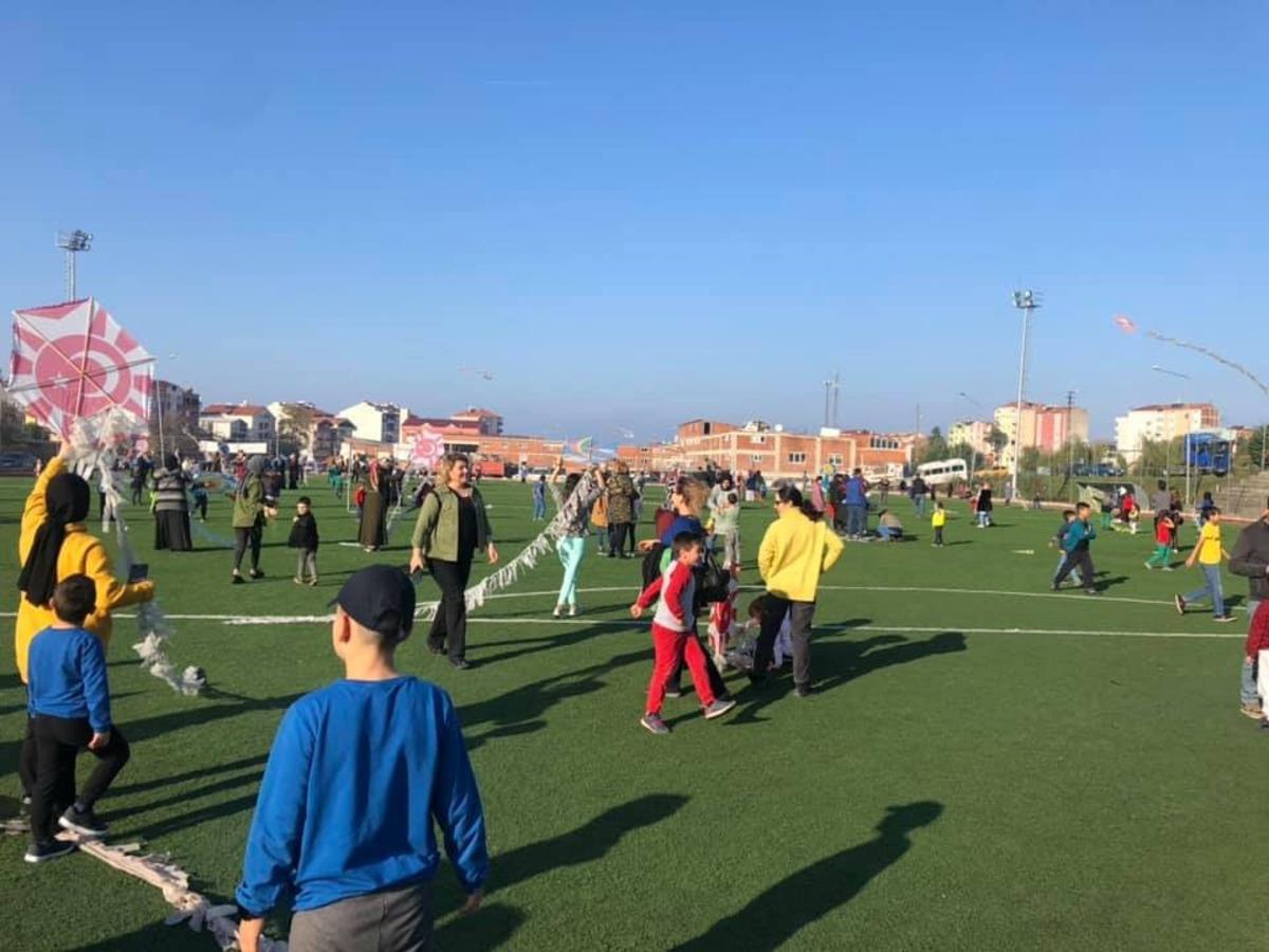 T&uuml;rkeli&rsquo;de u&ccedil;urtma şenliği
