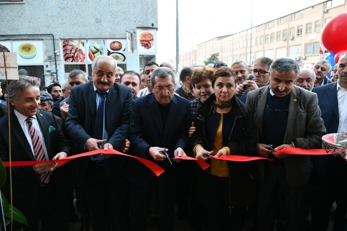 Karab&uuml;k&rsquo;te "Emekliler Evi" a&ccedil;ıldı