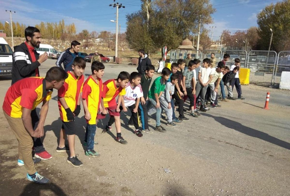 Ovakışla&rsquo;da ortaokullar arası atletizm yarışması