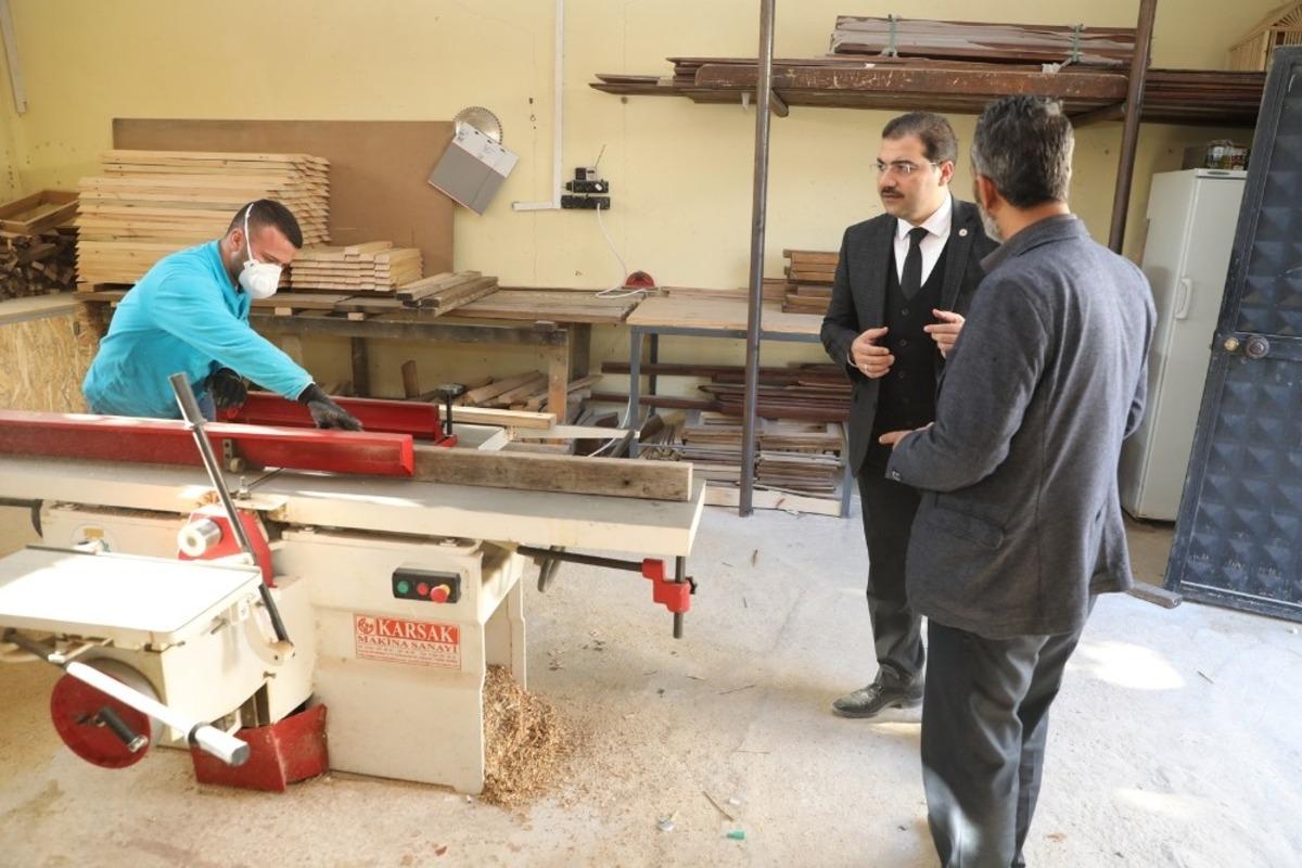 Canpolat geri d&ouml;n&uuml;ş&uuml;m at&ouml;lyesini inceledi