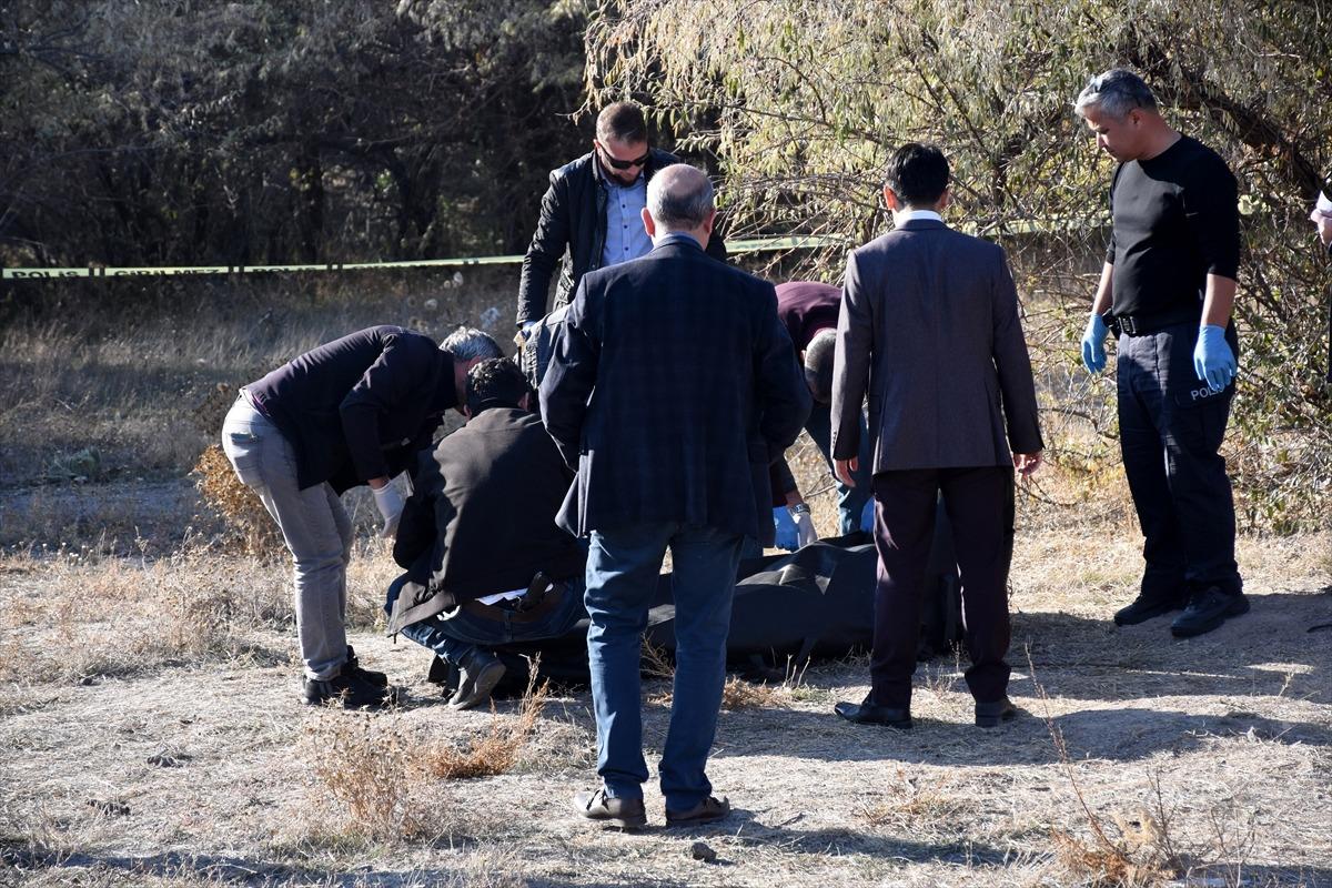 Kayseri'de kablo &ccedil;almaya &ccedil;alışırken akıma kapılan kişi &ouml;ld&uuml;