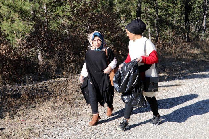 Çankırı'da öğrenciler mesire alanında 5 ton çöp topladı G1