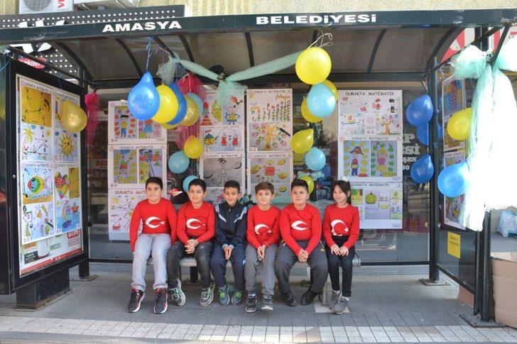 Otobüs durağı matematik sınıfı oldu G3