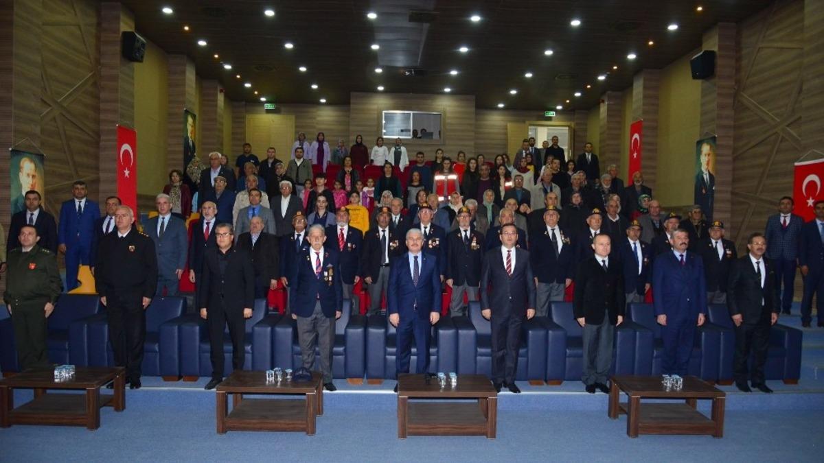 Muharip Gazilere "Milli M&uuml;cadele" madalyası verildi