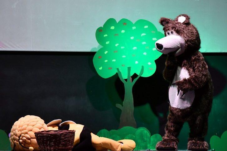 Isparta Belediyesi Şehir Tiyatrosu’ndan çocuklara Neşeli Orman Müzikali G2