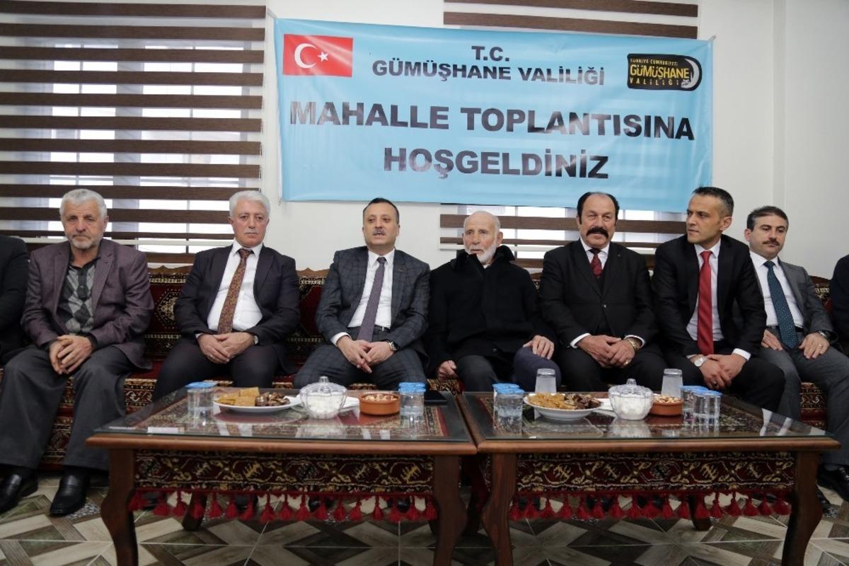 Vali Taşbilek en b&uuml;y&uuml;k mahallede vatandaşlarla buluştu