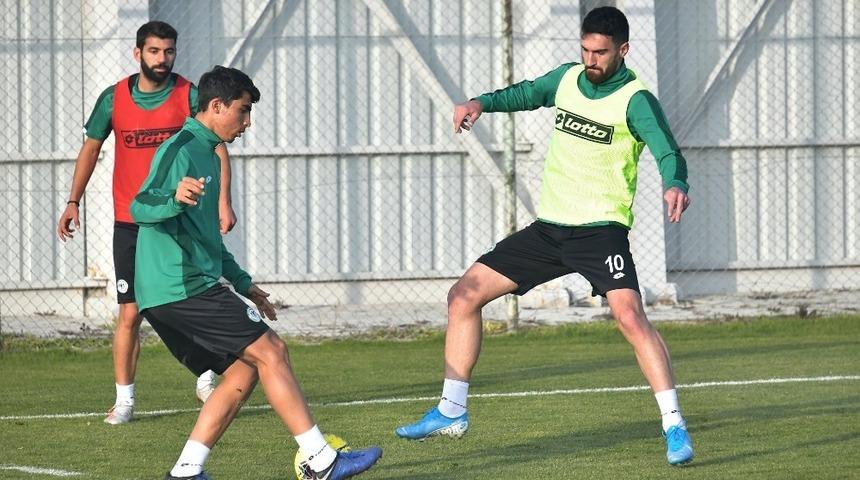 Konyaspor&rsquo;da Beşiktaş ma&ccedil;ı hazırlıkları s&uuml;r&uuml;yor