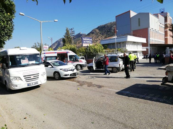 Adana’da trafik kazası: 3 yaralı G1