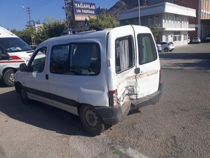 Adana’da trafik kazası: 3 yaralı G2