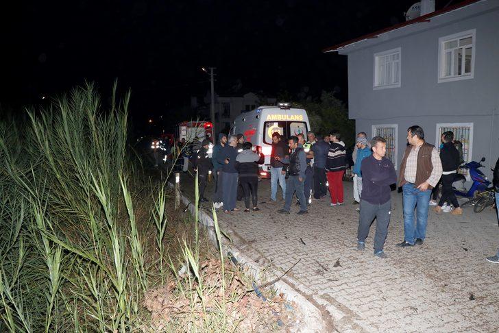 Muğla'da feci kaza! 50 metre sürüklenip kanala devrildi! G1