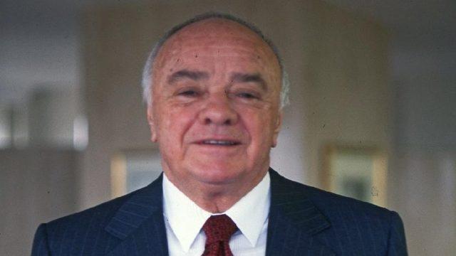 Şarık Tara kimdir? Hayatını kaybetmesine rağmen vergi rekortmeni oldu!