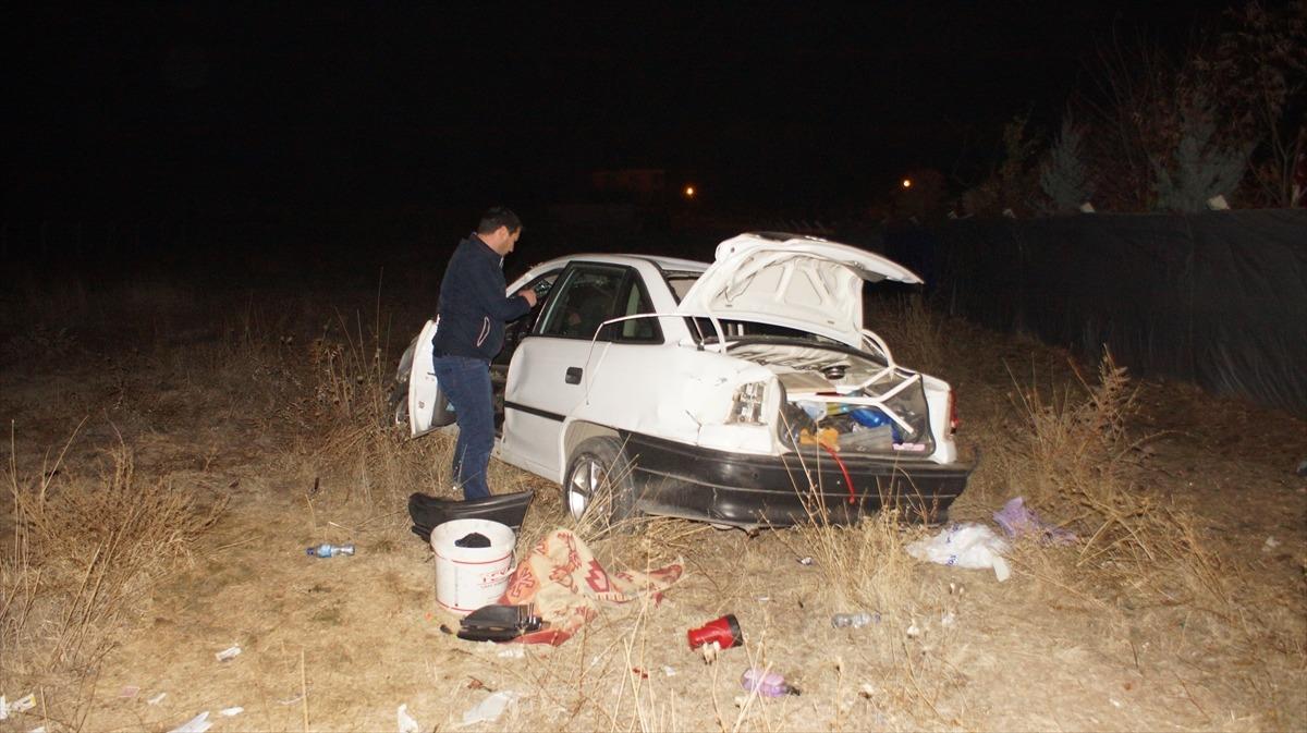 Ankara &Ccedil;ubuk&rsquo;ta otomobil devrildi: 1 &ouml;l&uuml;