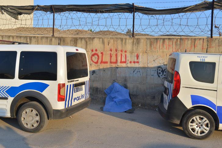 'Ölüü' yazan duvarın önünde ölü bulundu G3