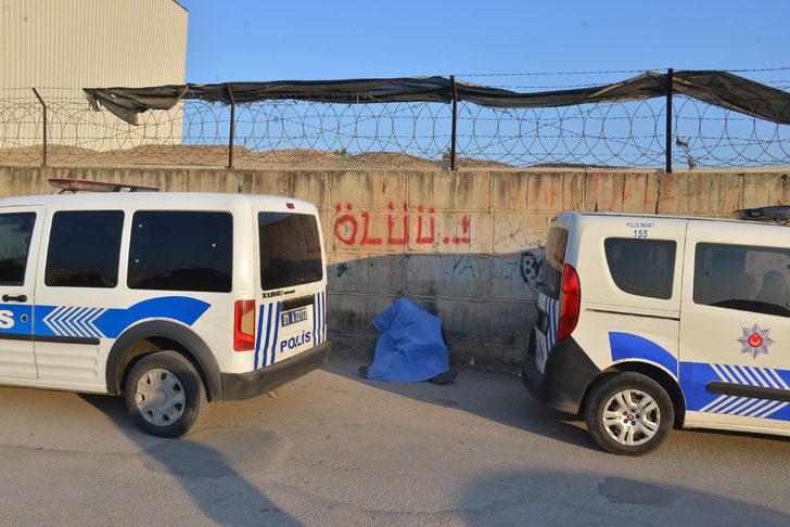 'Ölüü' yazan duvarın önünde ölü bulundu G2