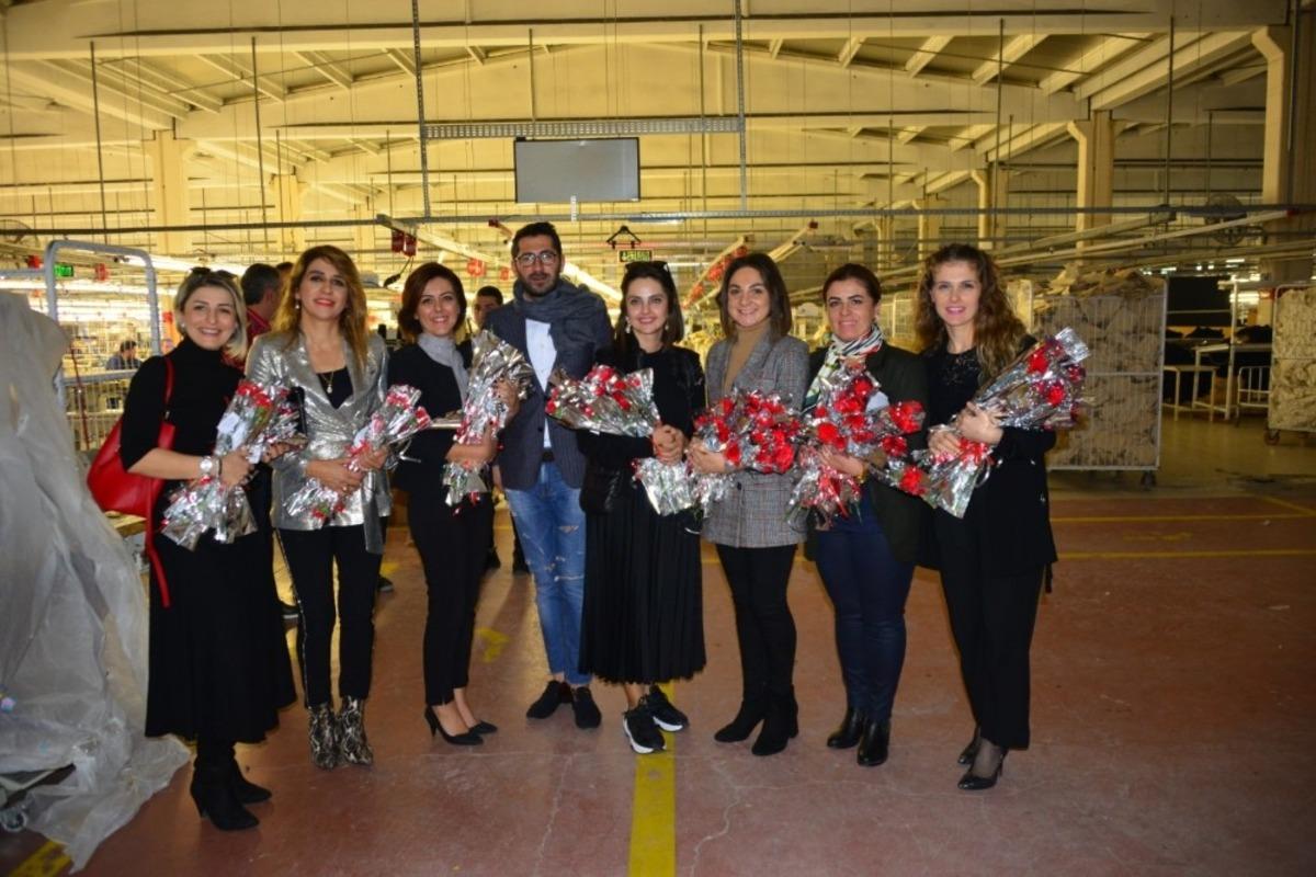 Karadenizli &ouml;ğretmenlerden kadınlara el