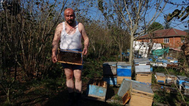 'Arılarım beni tanır' deyip yarı çıplak aralarına girdi G4