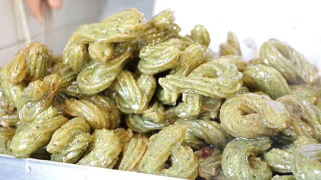 Kıvrım tatlısında ne glikoz var ne de gıda boyası! Almak için sıraya giriyorlar