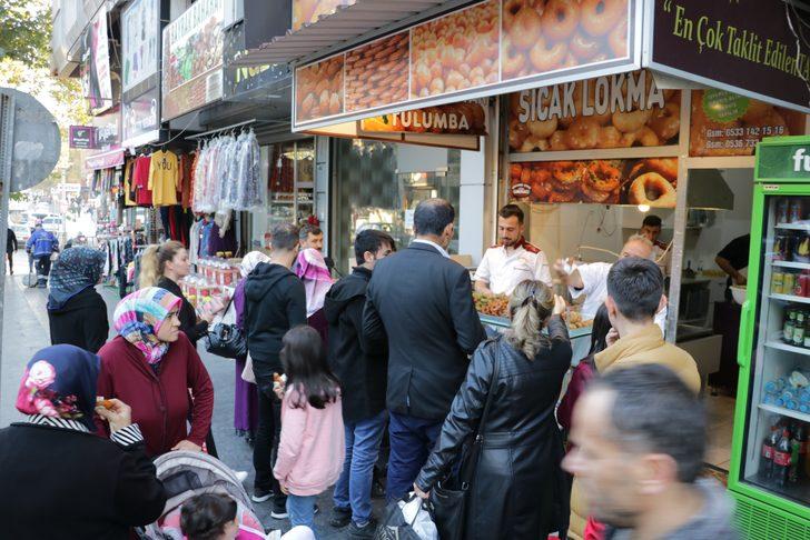 Kıvrım tatlısında ne glikoz var ne de gıda boyası! Almak için sıraya giriyorlar G2