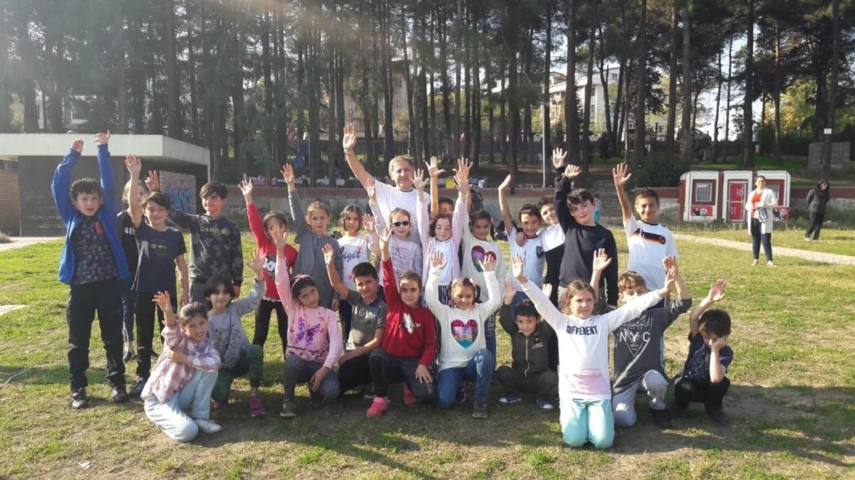 Ara tatilde unutulmuş &ccedil;ocuk oyunlarını hatırlattılar