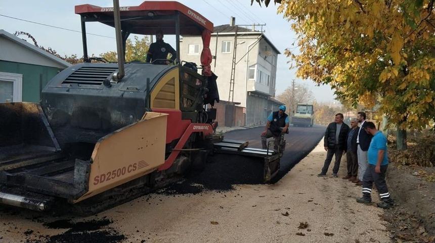 Başkan &Uuml;&ccedil;ok: &ldquo;B&uuml;t&uuml;n sokaklarımız asfalta kavuşacak&rdquo;