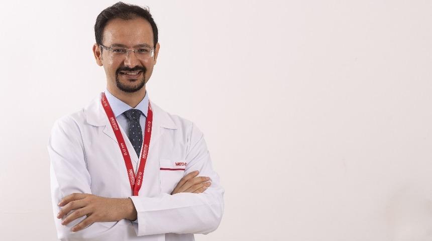 Op.Dr. İlhan: "Botoks kırışıklıklar derinleşmeden yaptırılmalı"