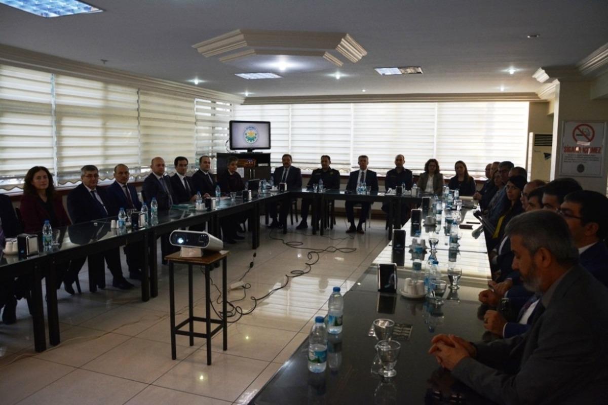 İl&ccedil;e idare şube başkanları toplantısı yapıldı