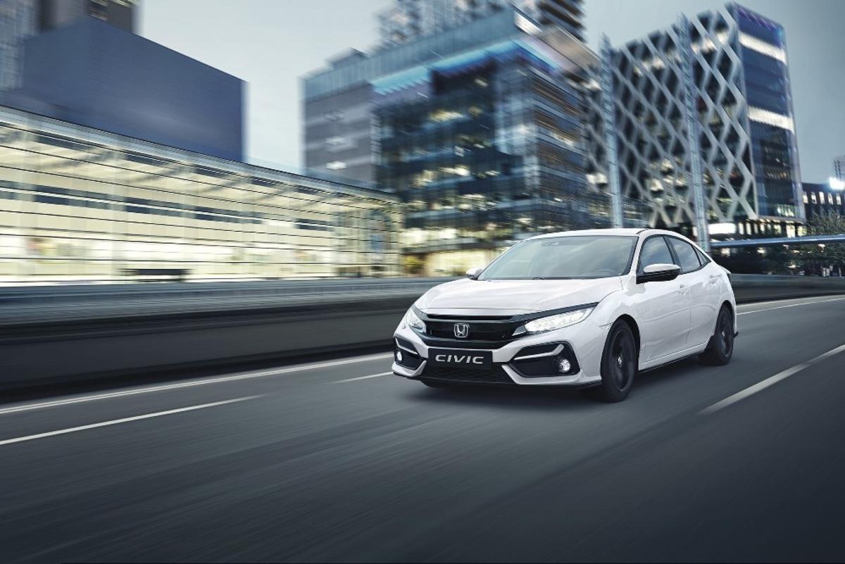 Honda&rsquo;nın kompakt hatchback modeli Civic yenilendi