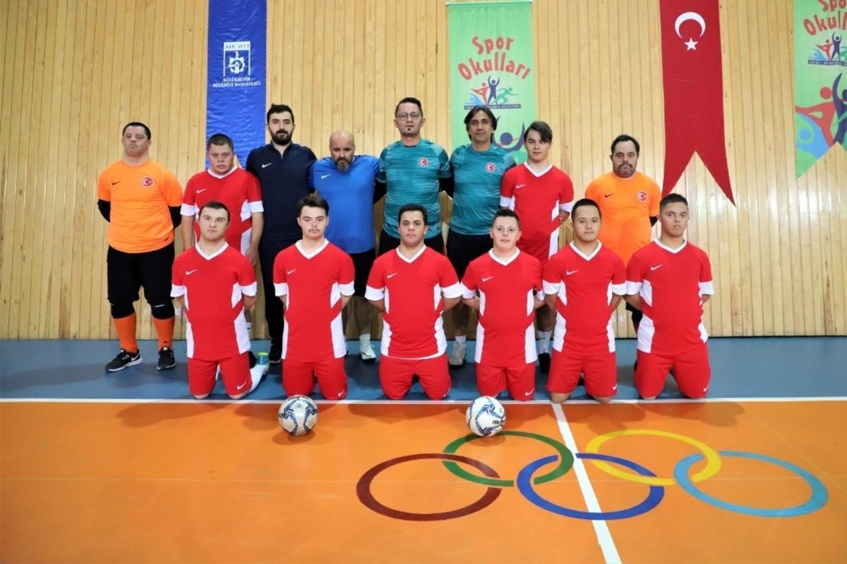 Down Sendromlu Futsal Milli Takımı şampiyonluk i&ccedil;in hazırlanıyor