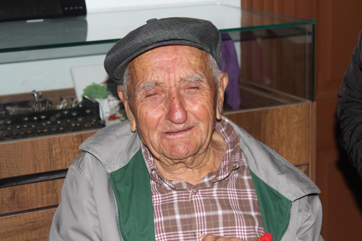 K&ouml;y enstit&uuml;s&uuml; mezunundan &rsquo;kadın cinayetlerini durdurun&rsquo; &ccedil;ağrısı