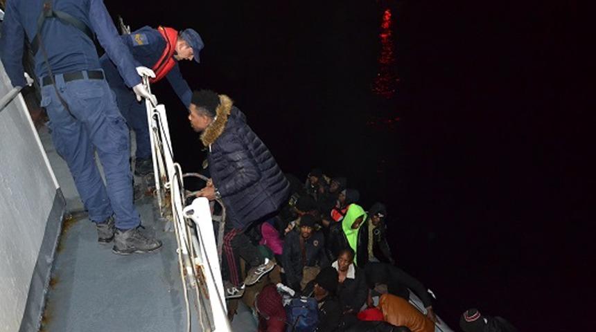 &Ccedil;anakkale'de 43 d&uuml;zensiz g&ouml;&ccedil;men yakalandı