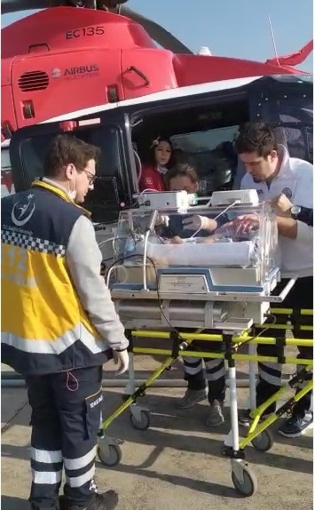 Helikopter ambulans 6 g&uuml;nl&uuml;k bebek i&ccedil;in havalandı