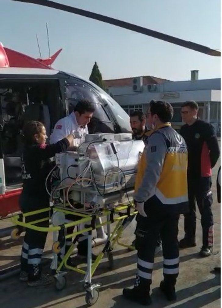 Helikopter ambulans 6 günlük bebek için havalandı Helikopter ambulans 6 günlük bebek için havalandı