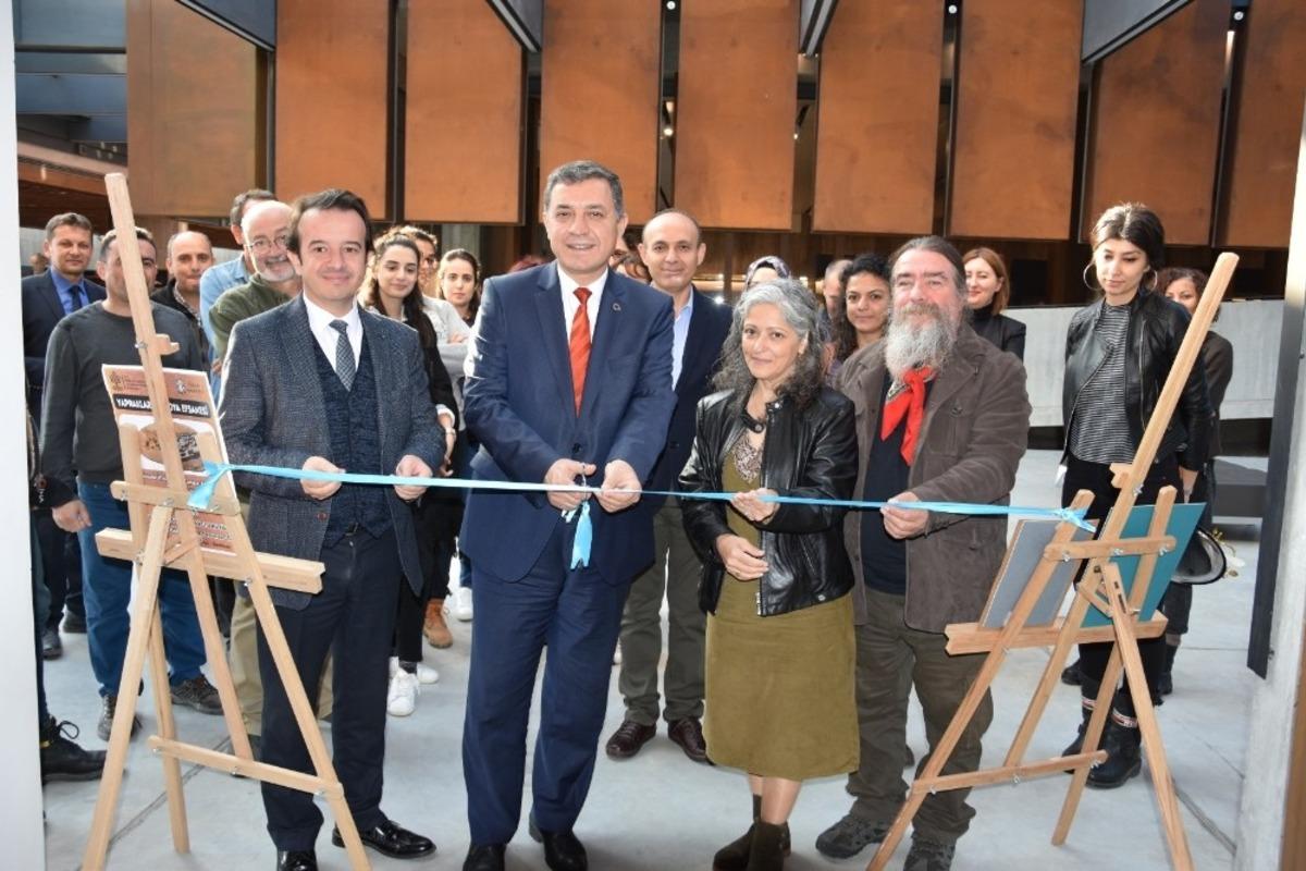 &rsquo;Yapraklarda Troya Efsanesi&rsquo;nin 3. sergisi a&ccedil;ıldı