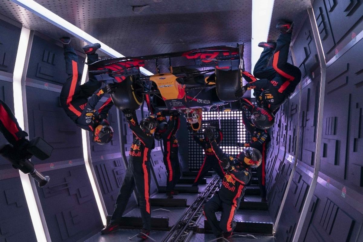 Yer&ccedil;ekimsiz ortamda pit stop rekoru