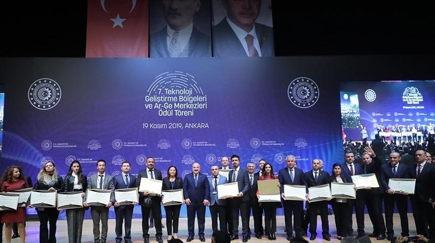 Sekt&ouml;r&uuml;n ilk ve tek Ar-Ge merkezine &ouml;d&uuml;l