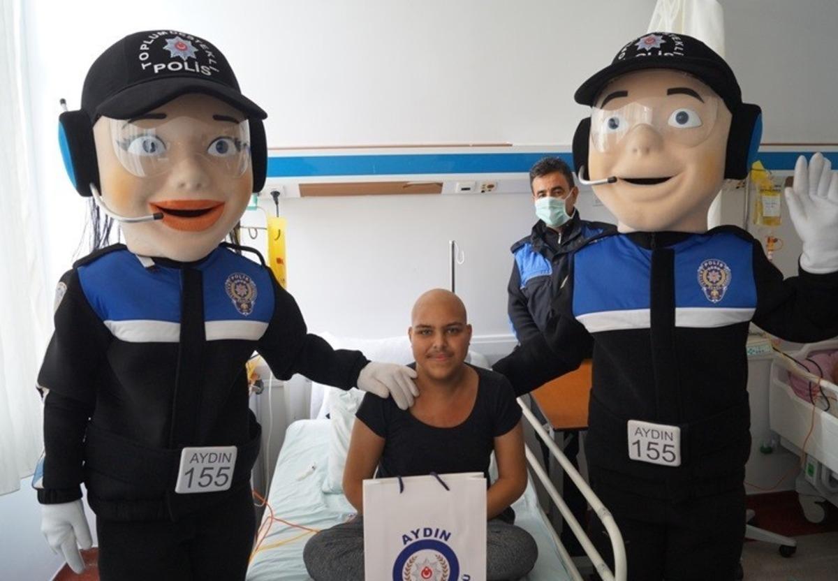 Aydın polisinden hasta &ccedil;ocuklara moral ziyareti
