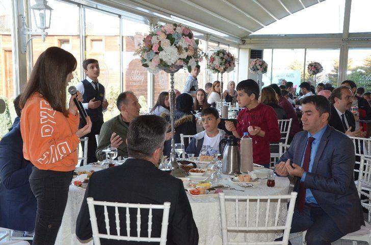 Çocuk Evlerinde kalan çocuklar etkinlikte buluştu G1