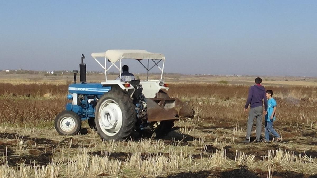 Diyarbakır&rsquo;da buğday ekim mesaisi s&uuml;r&uuml;yor