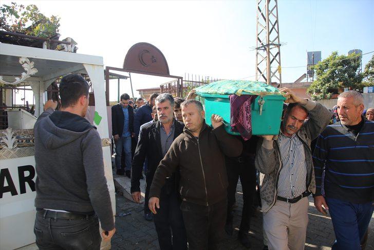 Cezaevi firarisi eşinin öldürdüğü kadın toprağa verildi G2