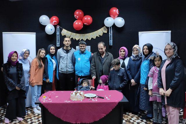 Kahramanmaraş'ta Suriyeli engelli çocuğa doğum günü sürprizi<br />
