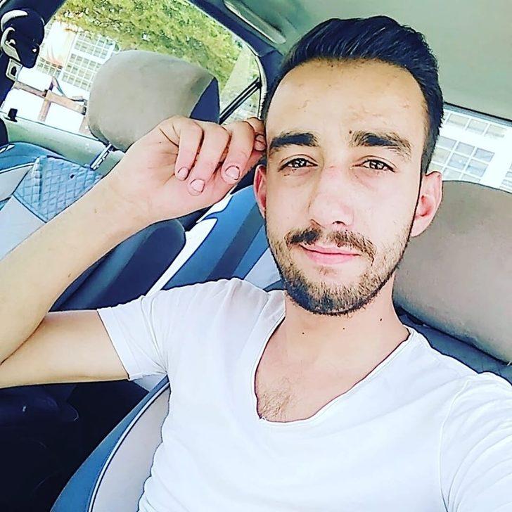 Arkadaşını boğazını kestikten sonra vücudunun 6 yerinden daha bıçaklamış G4