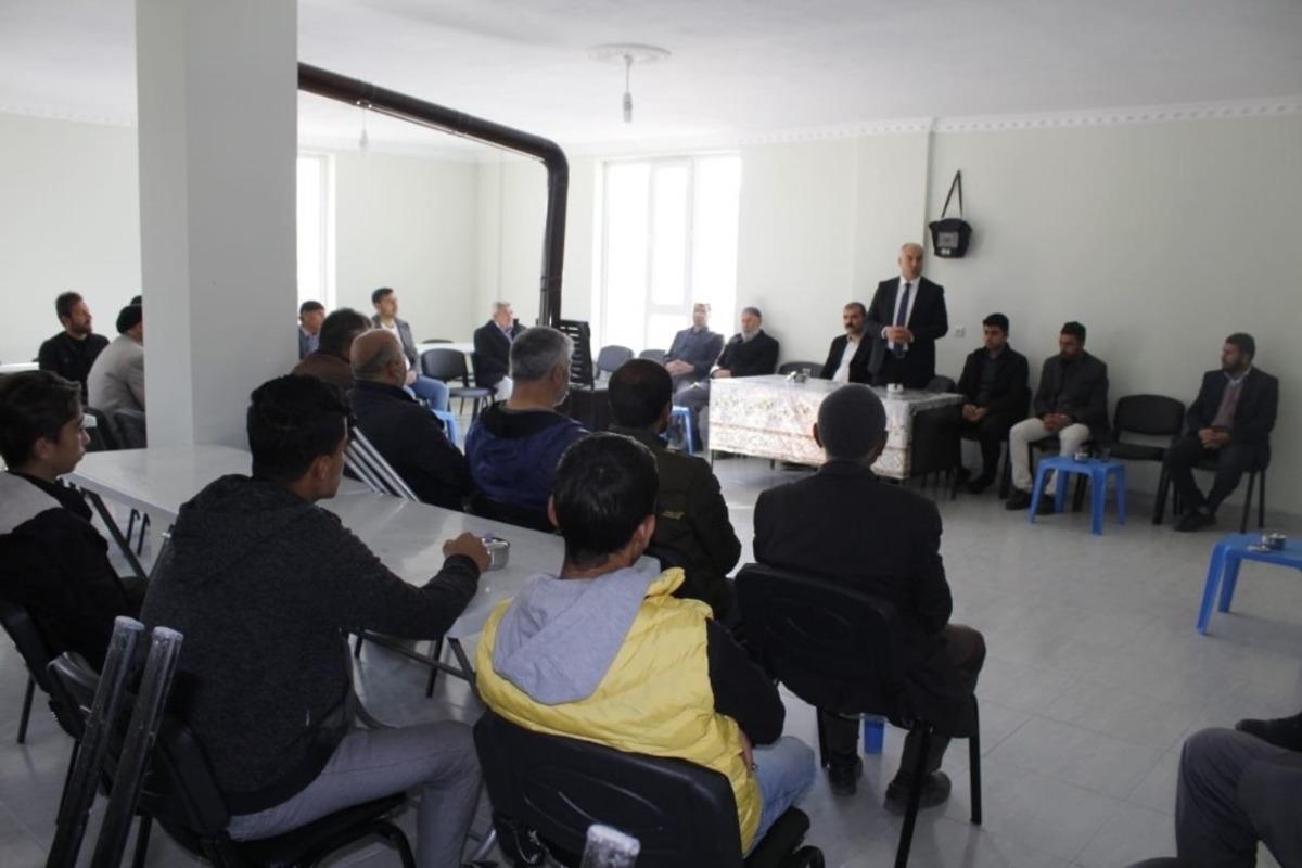 Muradiye&rsquo;de &lsquo;cinsel istismar ve kadına y&ouml;nelik şiddetle m&uuml;cadele&rsquo; eğitimi