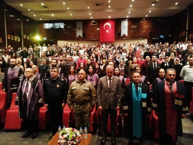 Prof. Dr. Adnan Öztürk:”Türkiye’de öğrencilerine bu kadar imkan tanıyan başka fakülte yok”