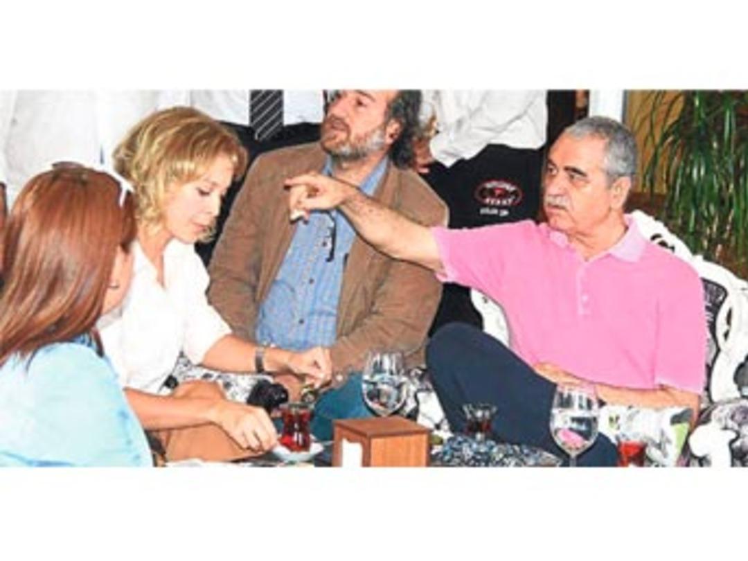 Tatlıses &ccedil;ifti Etiler'de