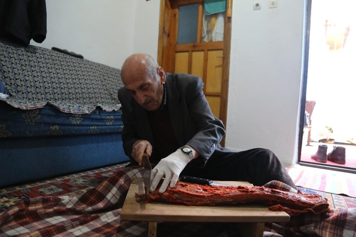 Develi pastırması sofralardaki yerini aldı